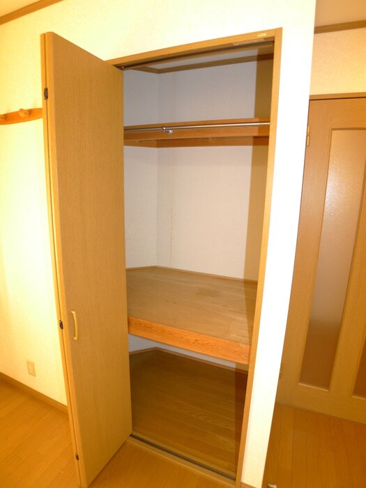 物件内観写真13　(収納)