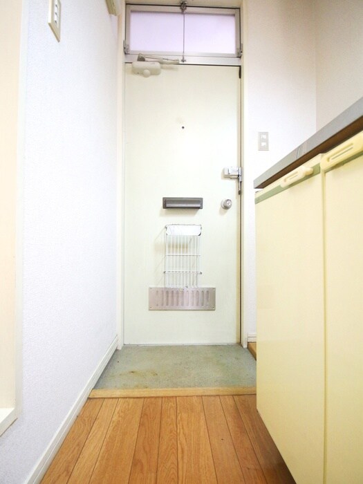 物件内観写真15　(玄関)