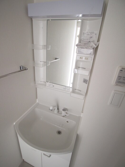 物件内観写真16　(洗面)