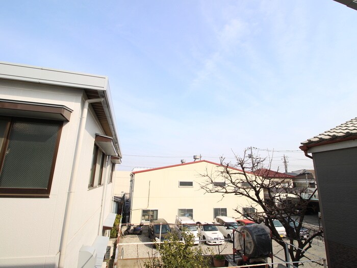 物件内観写真22　(室内からの展望)