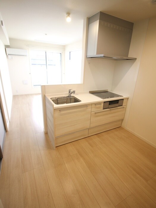 物件内観写真12　(室内からの展望)