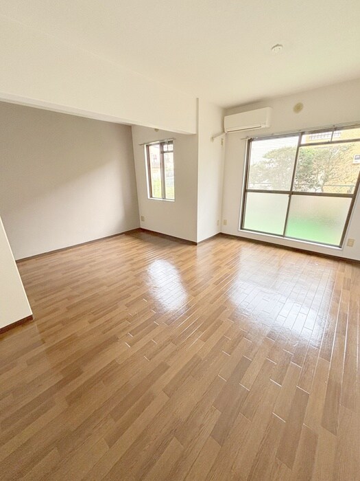 物件内観写真6　(居室)