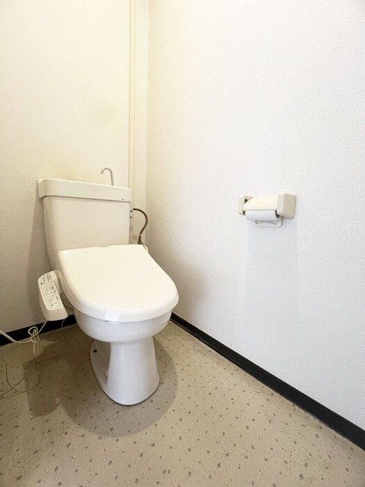 物件内観写真11　(トイレ)