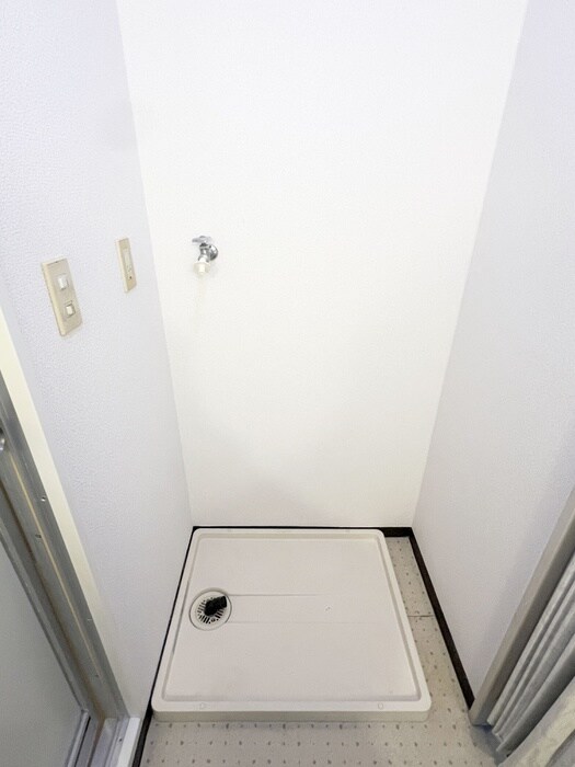 物件内観写真21　(洗濯機置場)