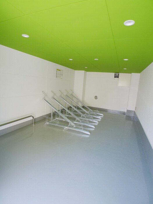 物件外観写真2　(駐車場)