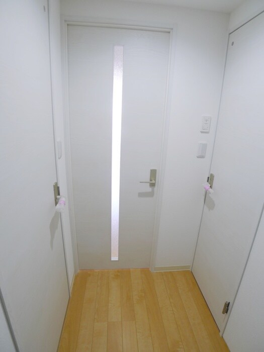 物件内観写真18　(廊下)