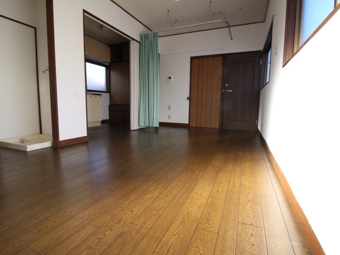 物件内観写真8　(居室)