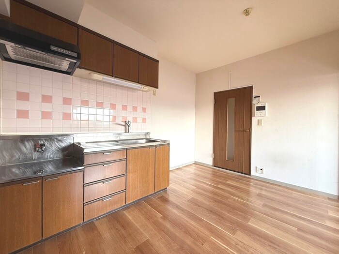 物件内観写真9　(居室)