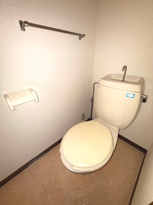 物件内観写真15　(トイレ)