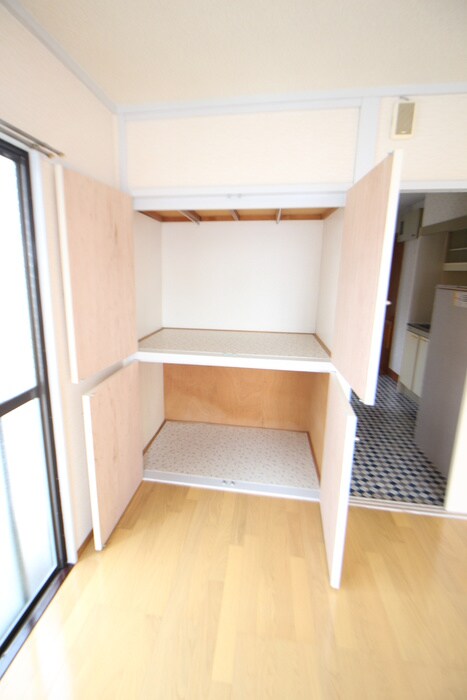 物件内観写真13　(収納)