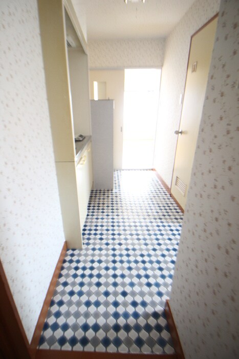 物件内観写真17　(廊下)