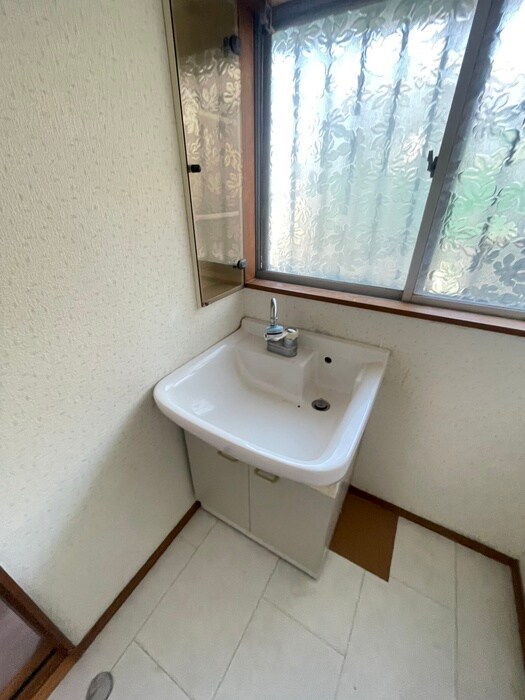 物件内観写真11　(洗面)