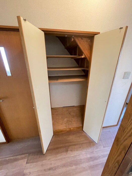 物件内観写真15　(収納)