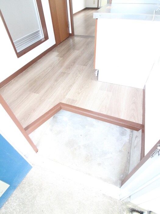 物件内観写真22　(玄関)