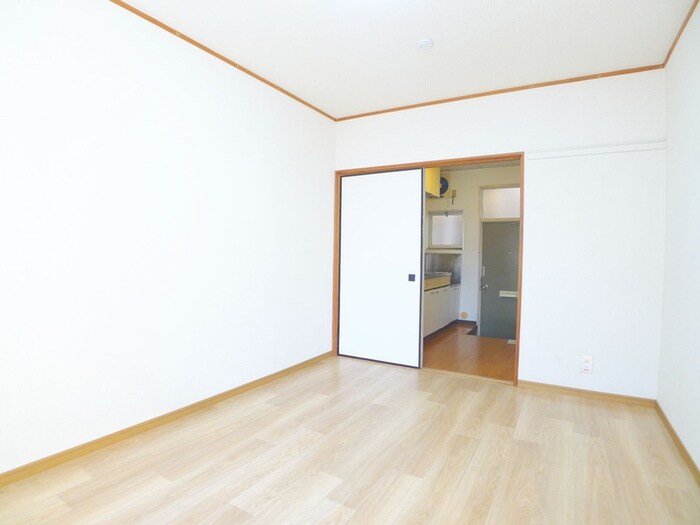 物件内観写真5　(居室)