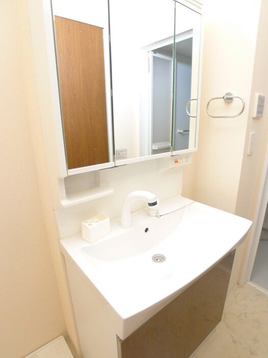 物件内観写真12　(洗面)