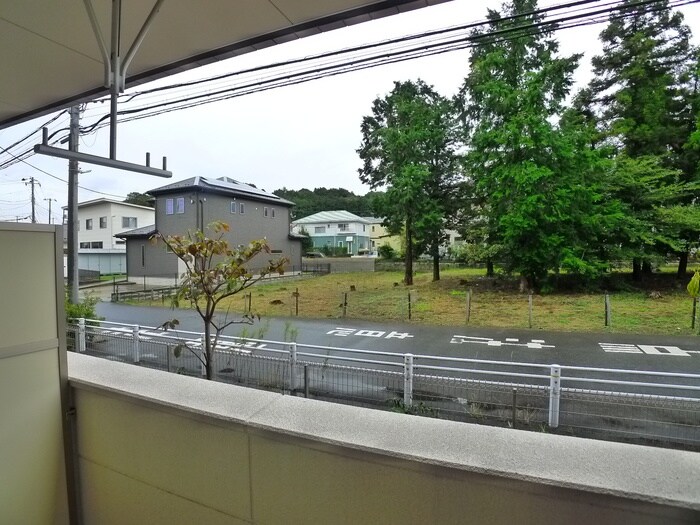 物件内観写真22　(室内からの展望)