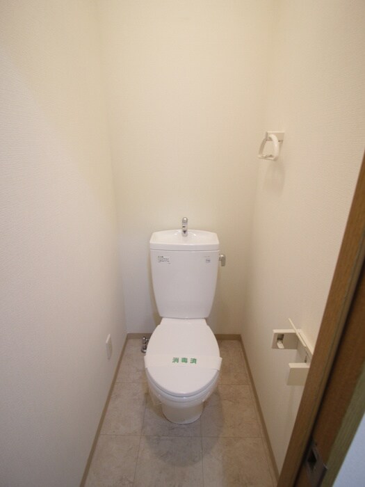 物件内観写真11　(トイレ)