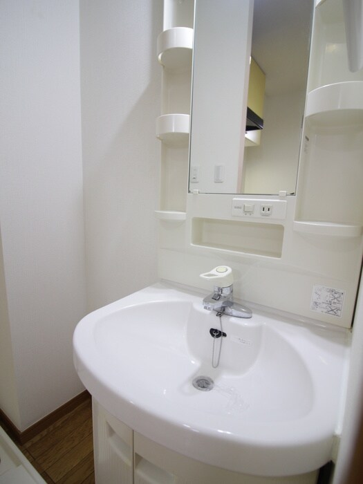 物件内観写真12　(洗面)