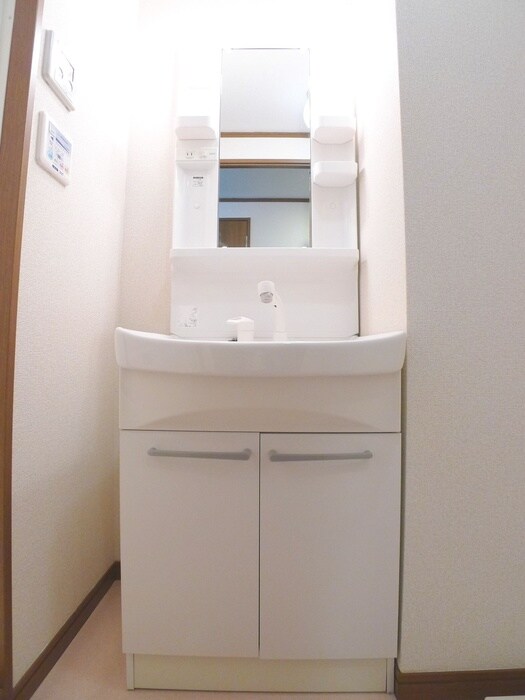 物件内観写真8　(洗面)