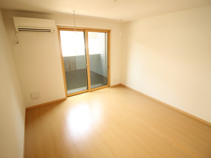 物件内観写真11　(居室)