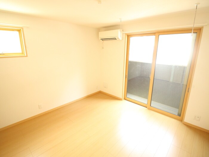 物件内観写真13　(居室)