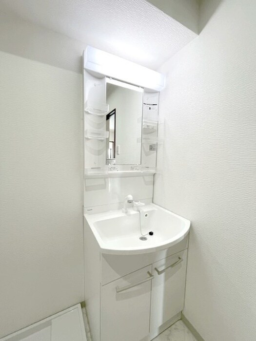 物件内観写真8　(洗面)