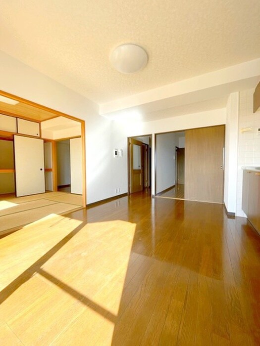 物件内観写真9　(居室)