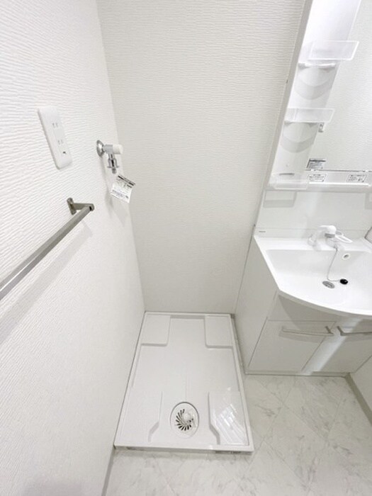 物件内観写真18　(洗濯機置場)