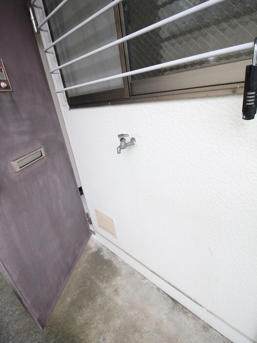 物件内観写真12　(洗濯機置場)