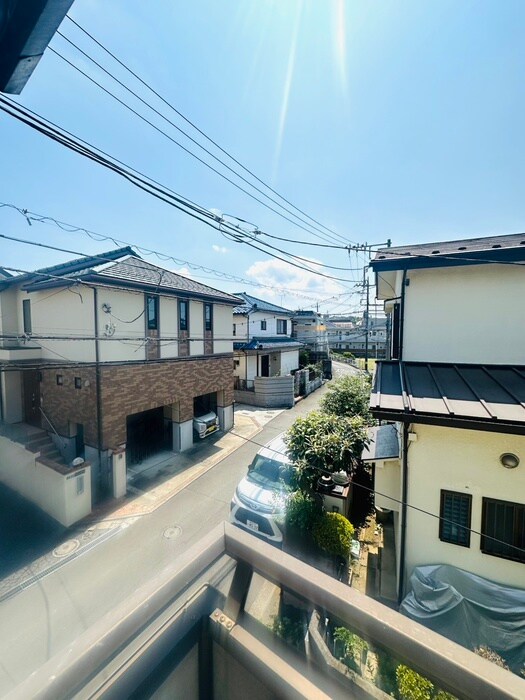 物件内観写真16　(室内からの展望)