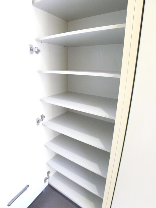 物件内観写真19　(靴箱)