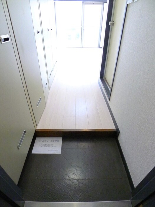 物件内観写真20　(玄関)