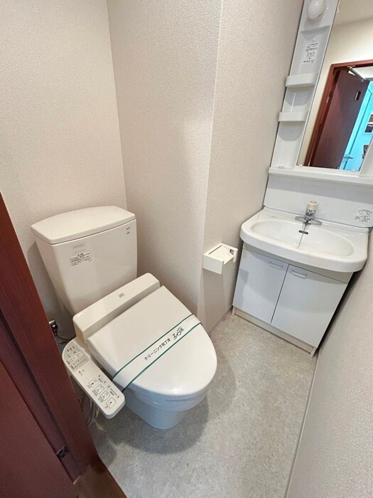 物件内観写真13　(トイレ)