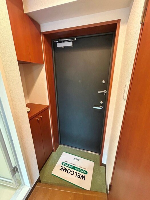 物件内観写真19　(玄関)