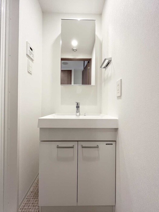 物件内観写真11　(洗面)