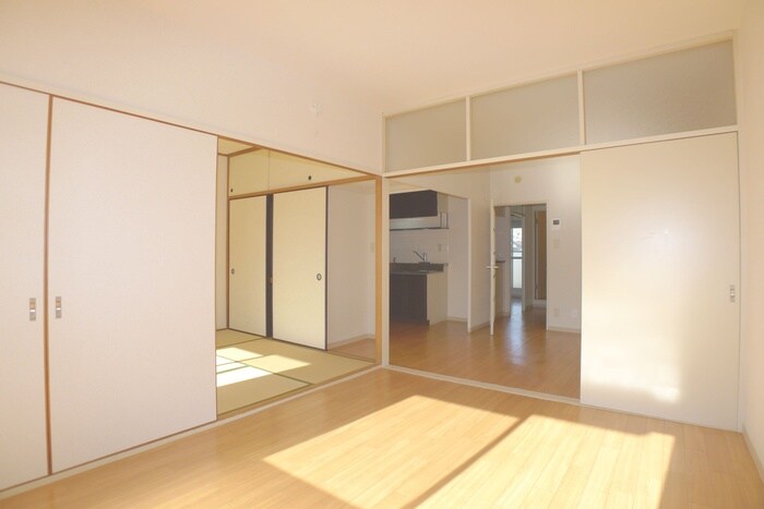 グリ－ンタウン本中山の居室