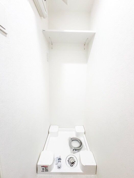 物件内観写真17　(洗濯機置場)