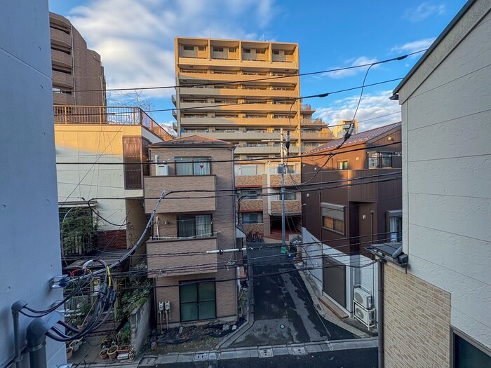 物件内観写真22　(室内からの展望)