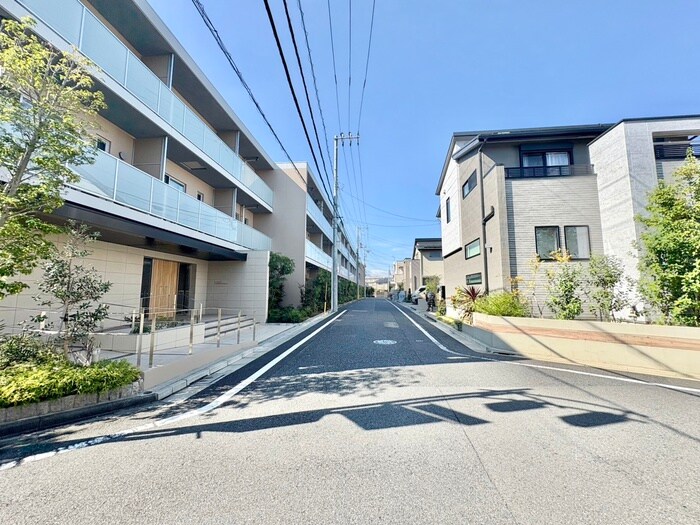 物件外観写真3　(周辺環境)