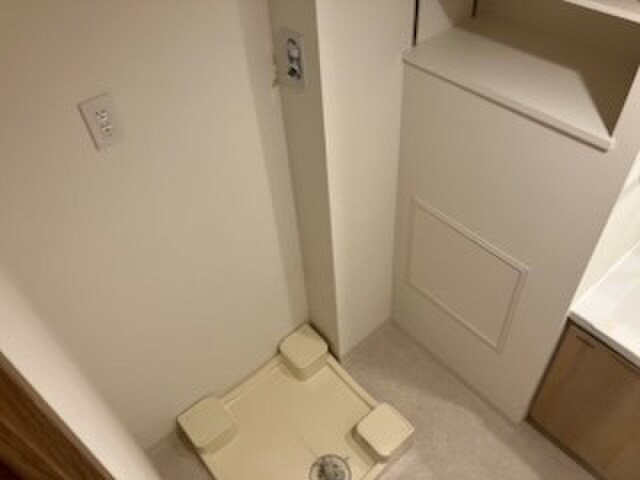 物件内観写真13　(洗濯機置場)