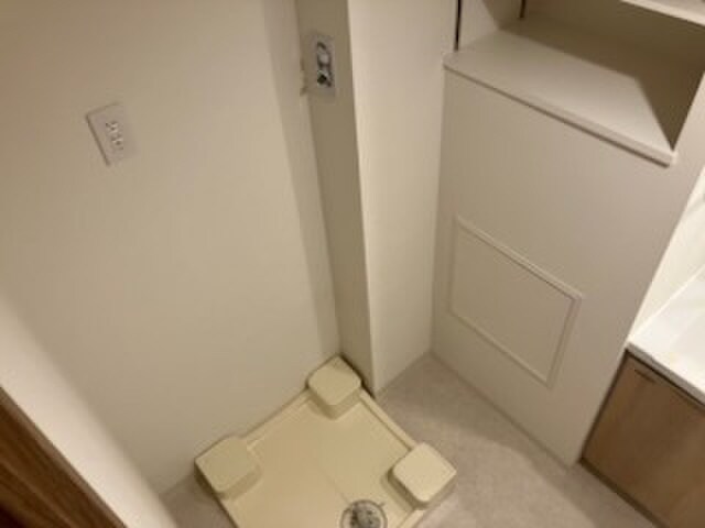 物件内観写真14　(洗濯機置場)