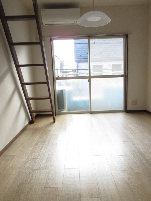 物件内観写真7　(居室)