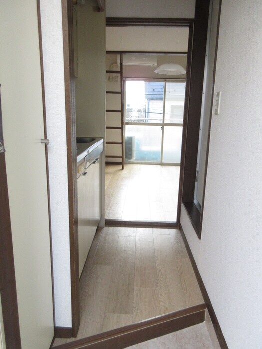 物件内観写真21　(廊下)