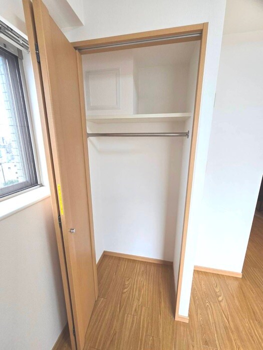 物件内観写真12　(収納)