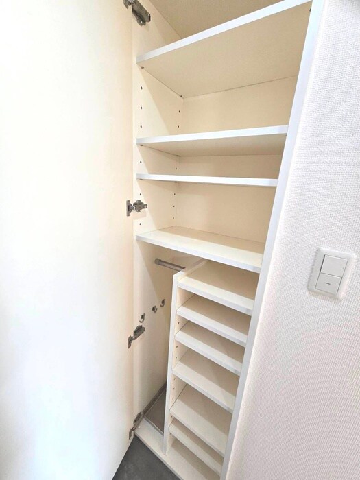 物件内観写真14　(靴箱)