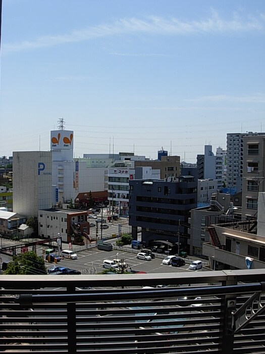 物件内観写真16　(室内からの展望)