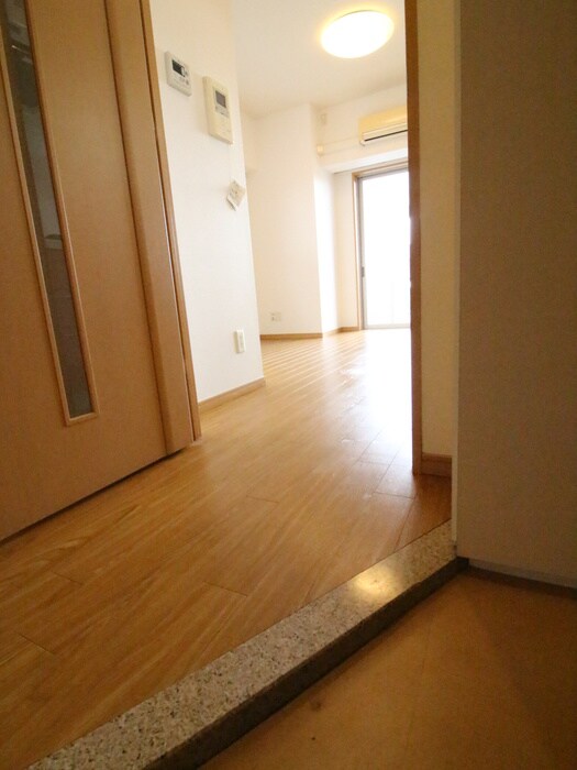 物件内観写真17　(廊下)