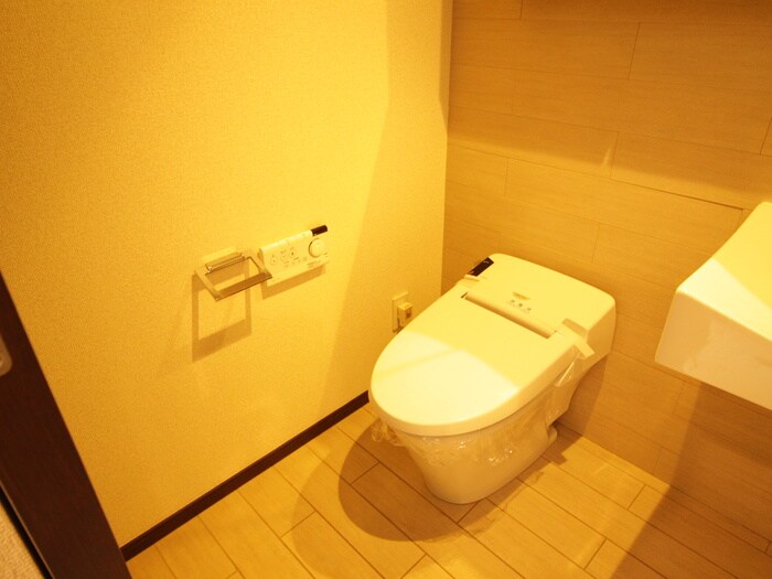 物件内観写真12　(トイレ)