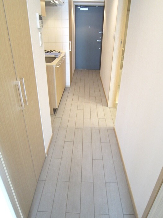 物件内観写真16　(玄関)